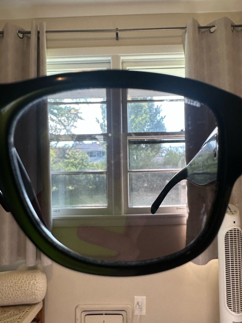 Versace Black Oversized Cat Eye Sunglasses - Picture 8 of 8